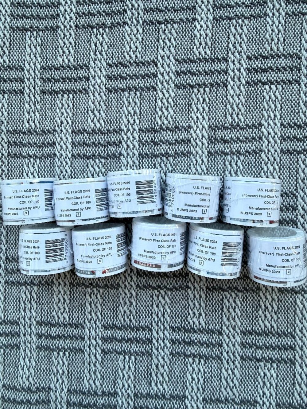 U.S. Flags 2024 First-Class Forever Stamp-10 coils - Picture 3 of 3